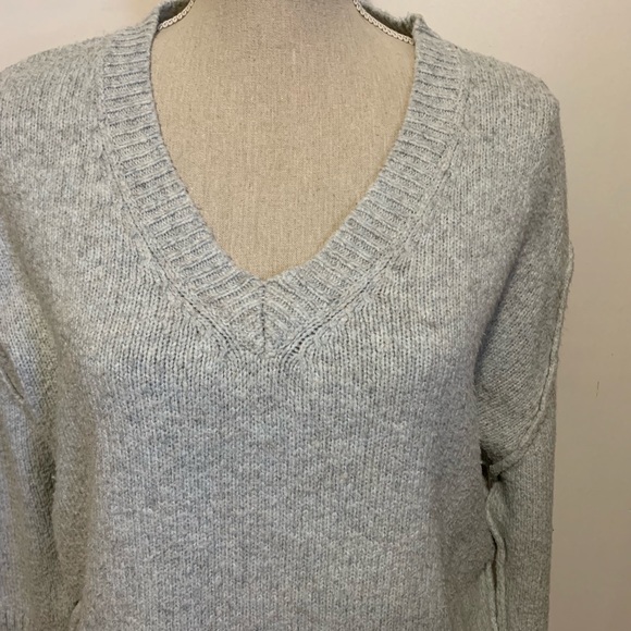 Line The Label Sweater Large V Neck Knit - Picture 2 of 8